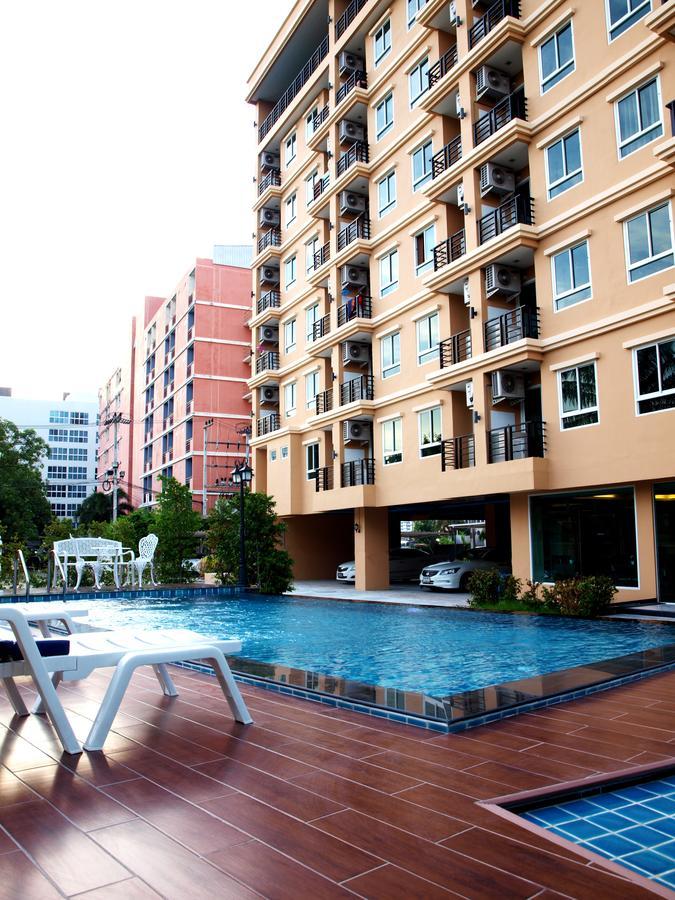 V Residence Pattaya Esterno foto