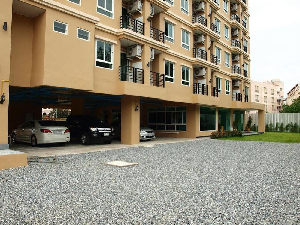V Residence Pattaya Esterno foto