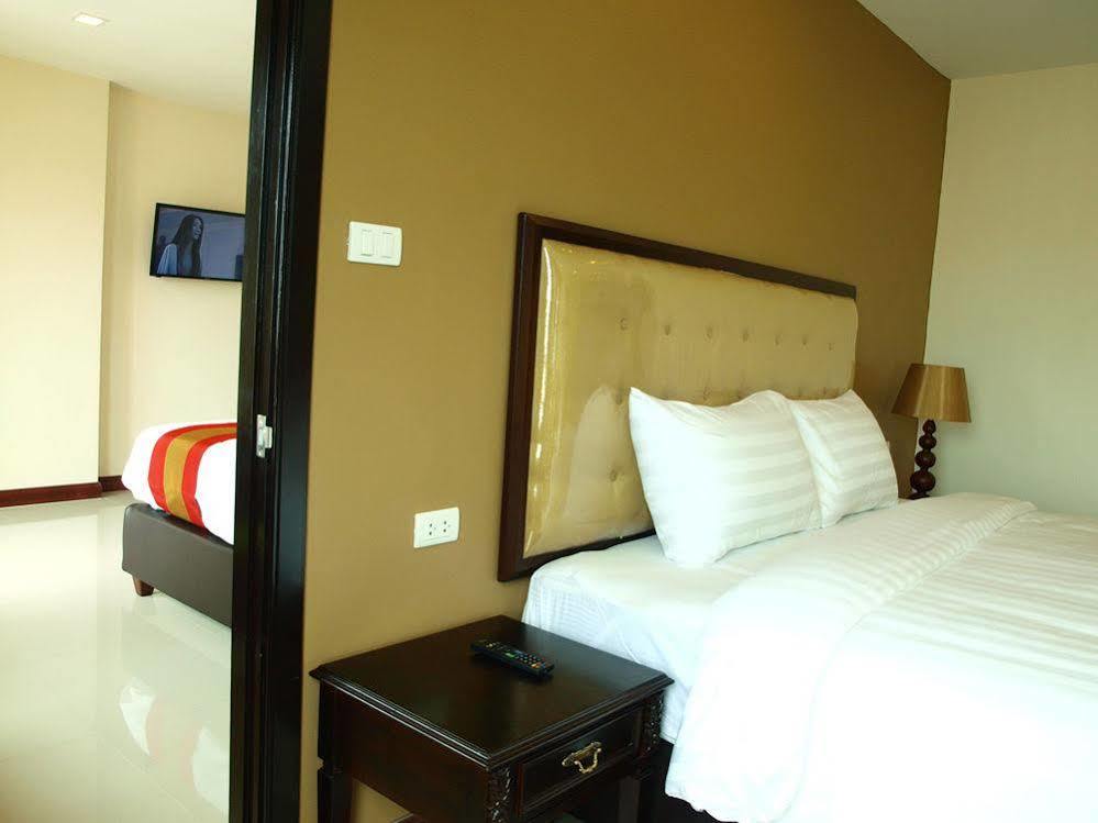 V Residence Pattaya Esterno foto