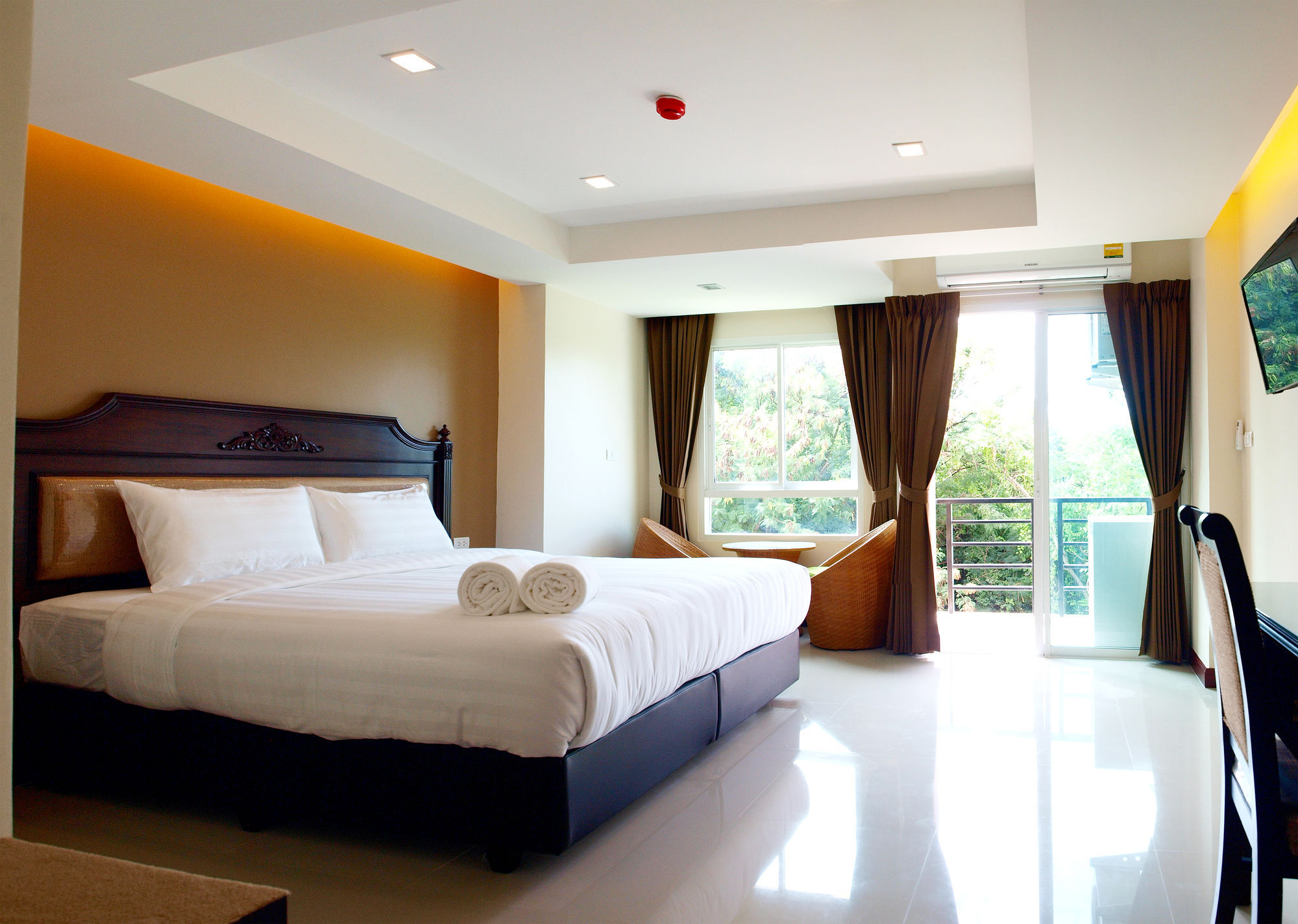 V Residence Pattaya Esterno foto